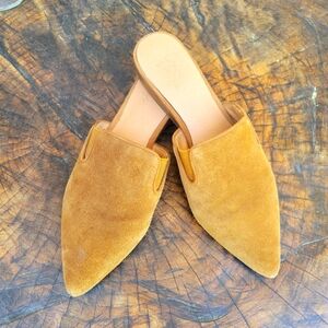 Crown vintage flats